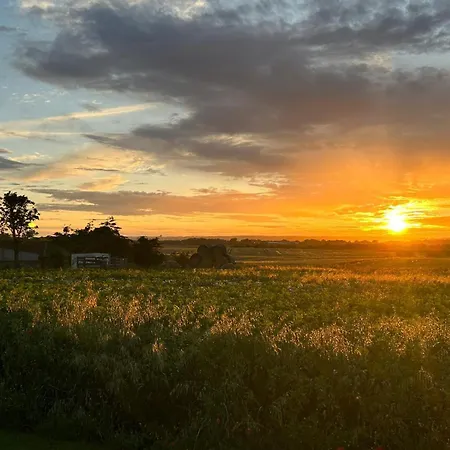 Kemping The Deer Hut At Carr House Farm *