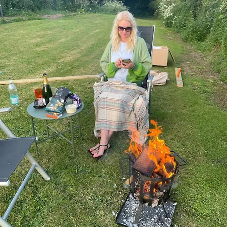 The Deer Hut At Carr House Farm *