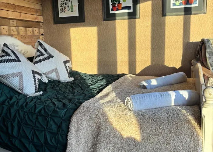 The Deer Hut At Carr House Farm Kemp *