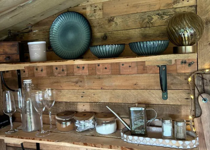 Kemp The Deer Hut At Carr House Farm