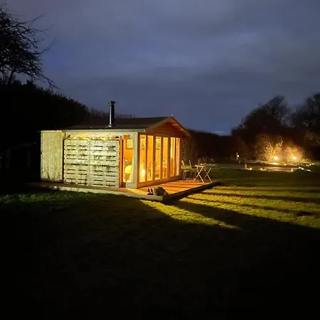 캠프장 The Deer Hut At Carr House Farm 스카버러